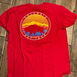 Columbia bison shirt. Size large
